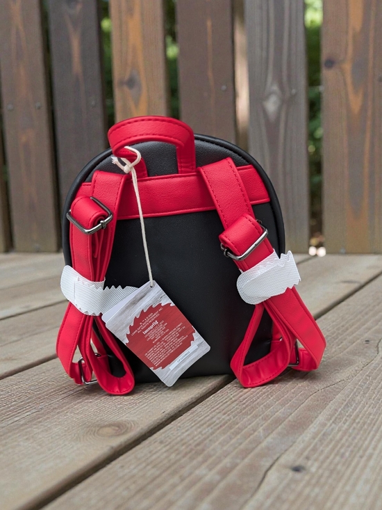 patagonia sling bag womens Atom 8L in Arrow Red | 48261-ARWD Farbe:middle brown GRAILED0130 and the larger front Swarovski Crystals Mini Disney